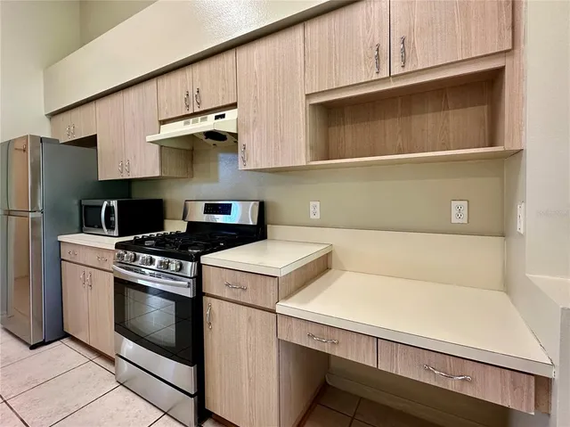 $2,200 | 28820 Stormcloud Pass, Wesley Chapel, FL 33543