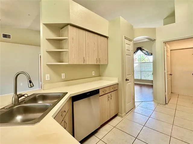 $2,200 | 28820 Stormcloud Pass, Wesley Chapel, FL 33543