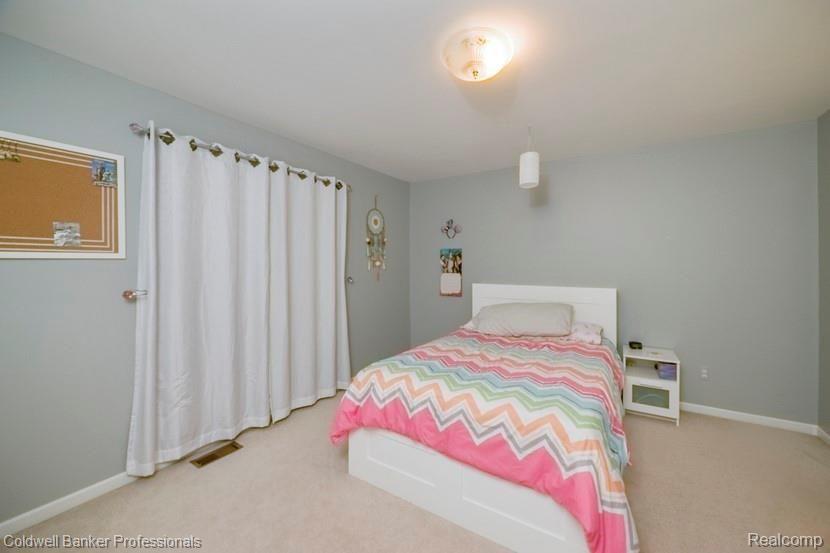 2211 South Shore Court Rochester Hills, MI 48307 - Photo 24 of 48