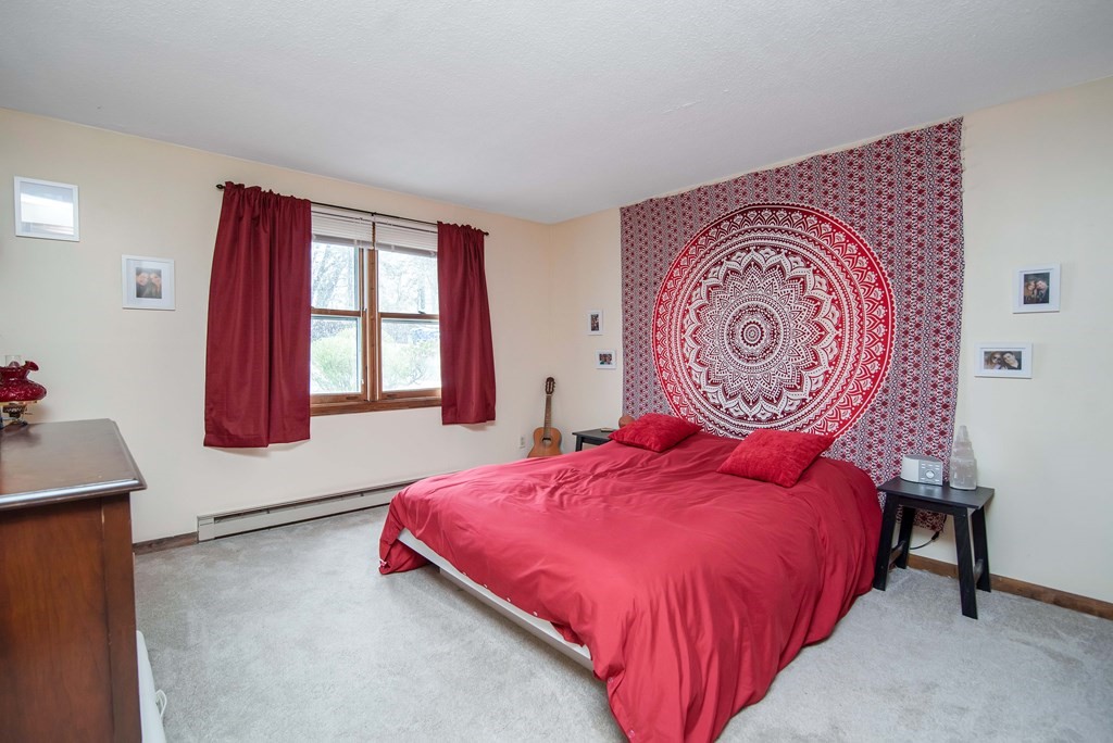 134 Undine Circle Springfield, MA 01109 - Photo 12 of 25 Gallery Image 12