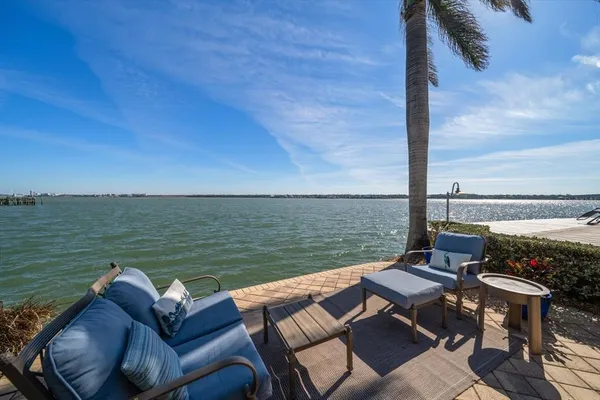 $2,475,000 | 447 22nd Street, Belleair Beach, FL 33786