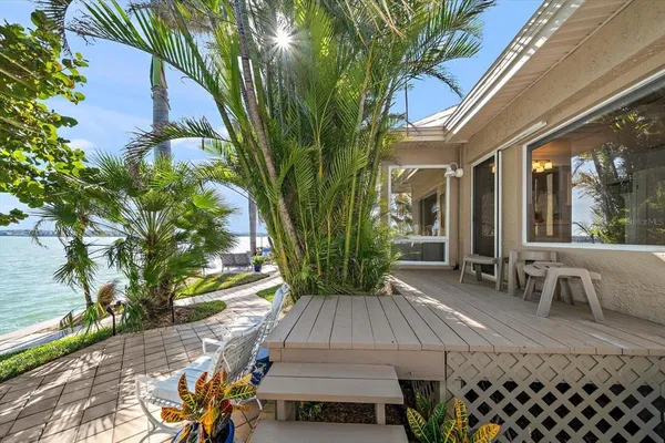 $2,475,000 | 447 22nd Street, Belleair Beach, FL 33786