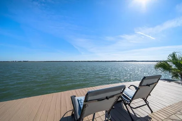 $2,475,000 | 447 22nd Street, Belleair Beach, FL 33786