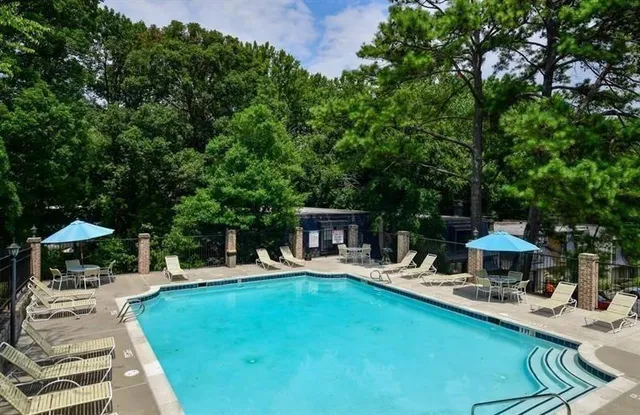 $2,500 | 40 Glenald Way Northwest, Atlanta, GA 30327
