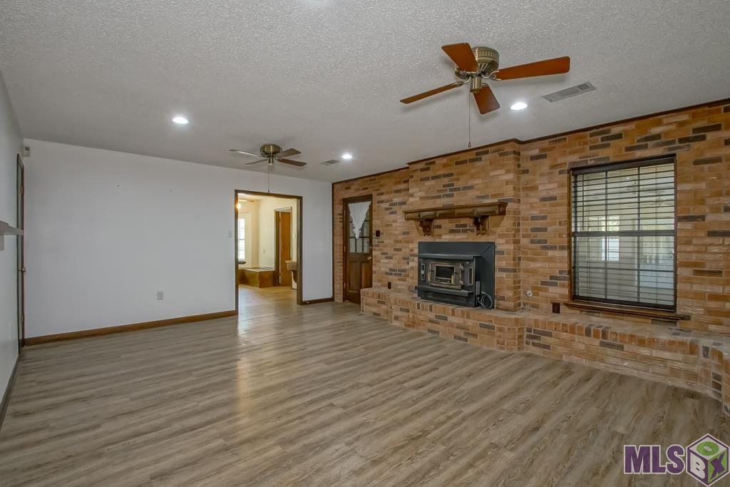 9655 Sullivan Road Baton Rouge, LA 70818 - Photo 12 of 47