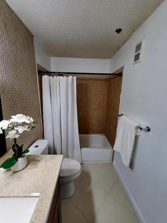 $1,750 | 2319 North Congress Avenue, Unit 31, Boynton Beach, FL 33426