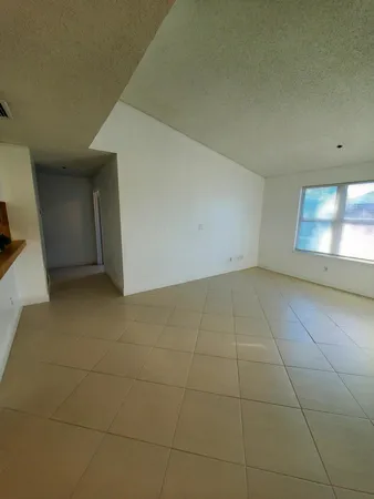 $1,750 | 2319 North Congress Avenue, Unit 31, Boynton Beach, FL 33426