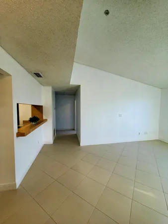 $1,750 | 2319 North Congress Avenue, Unit 31, Boynton Beach, FL 33426