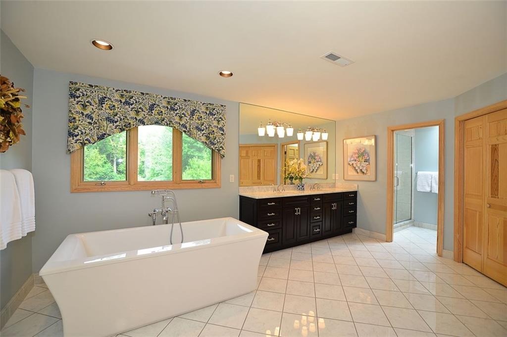 1204 Lehigh Road Pittsburgh, PA 15205 - Photo 14 of 24 Gallery Image 14