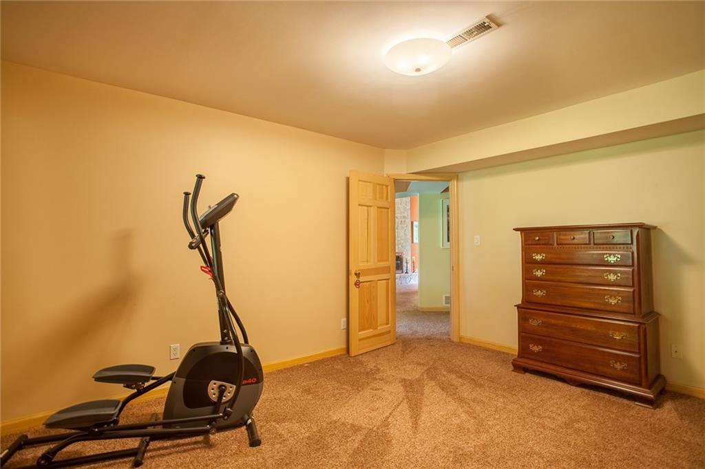 1204 Lehigh Road Pittsburgh, PA 15205 - Photo 21 of 24 Gallery Image 21