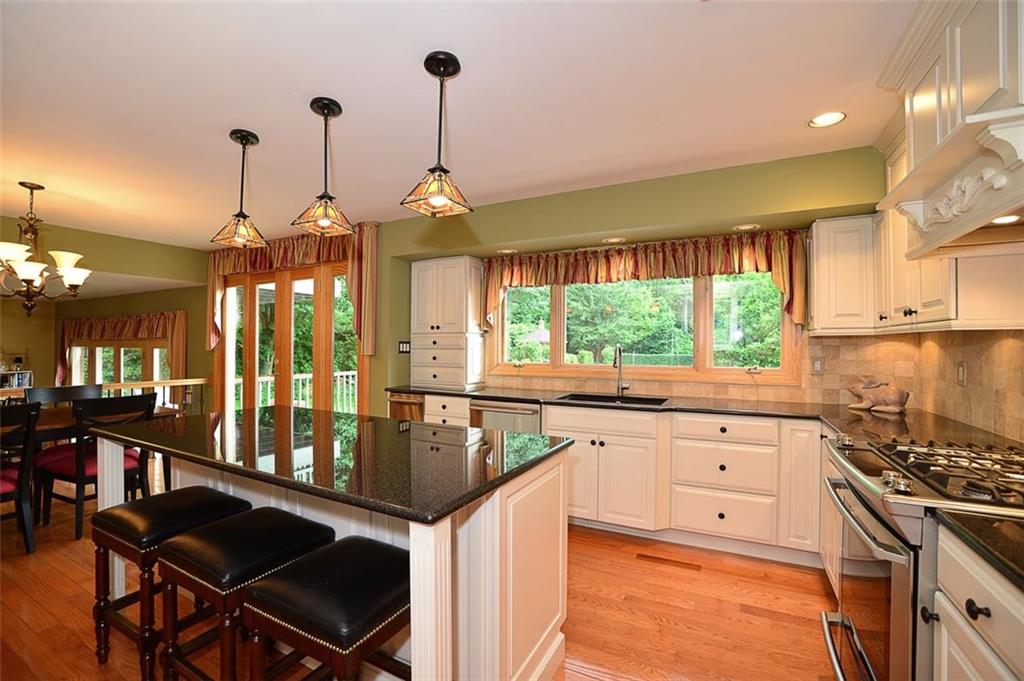 1204 Lehigh Road Pittsburgh, PA 15205 - Photo 10 of 24 Gallery Image 10