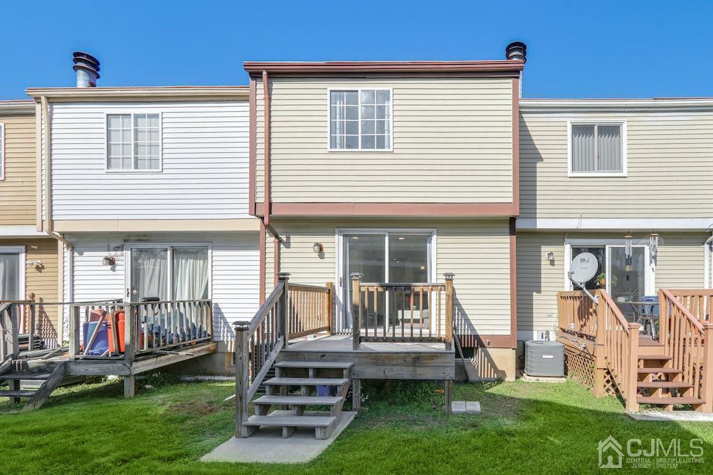 675 Bound Brook Road, Unit 2 Dunellen, NJ 08812 - Photo 20 of 20 Deck
