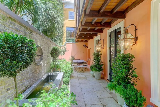 $8,200 | 29 Broad Street, Unit B, Charleston, SC 29401