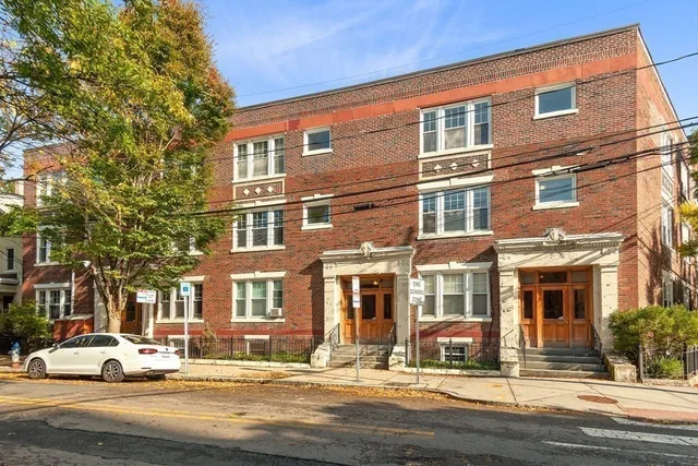 $3,300 | 268 Windsor Street, Unit 4, Cambridge, MA 02139