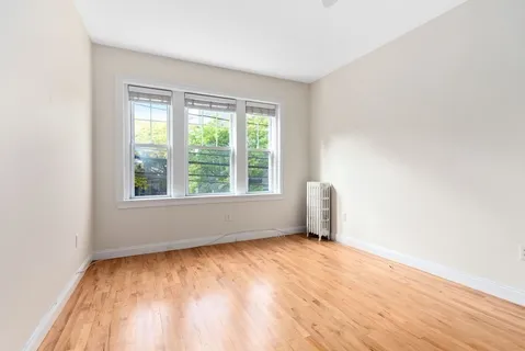 $3,300 | 268 Windsor Street, Unit 4, Cambridge, MA 02139