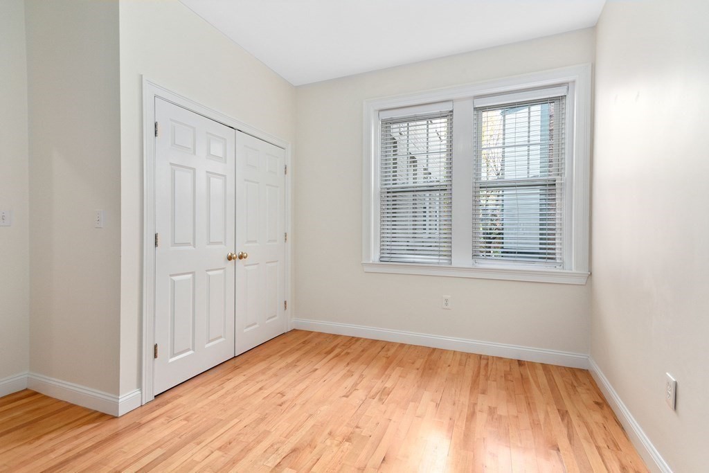 268 Windsor Street, Unit 4 Cambridge, MA 02139 - Photo 6 of 10