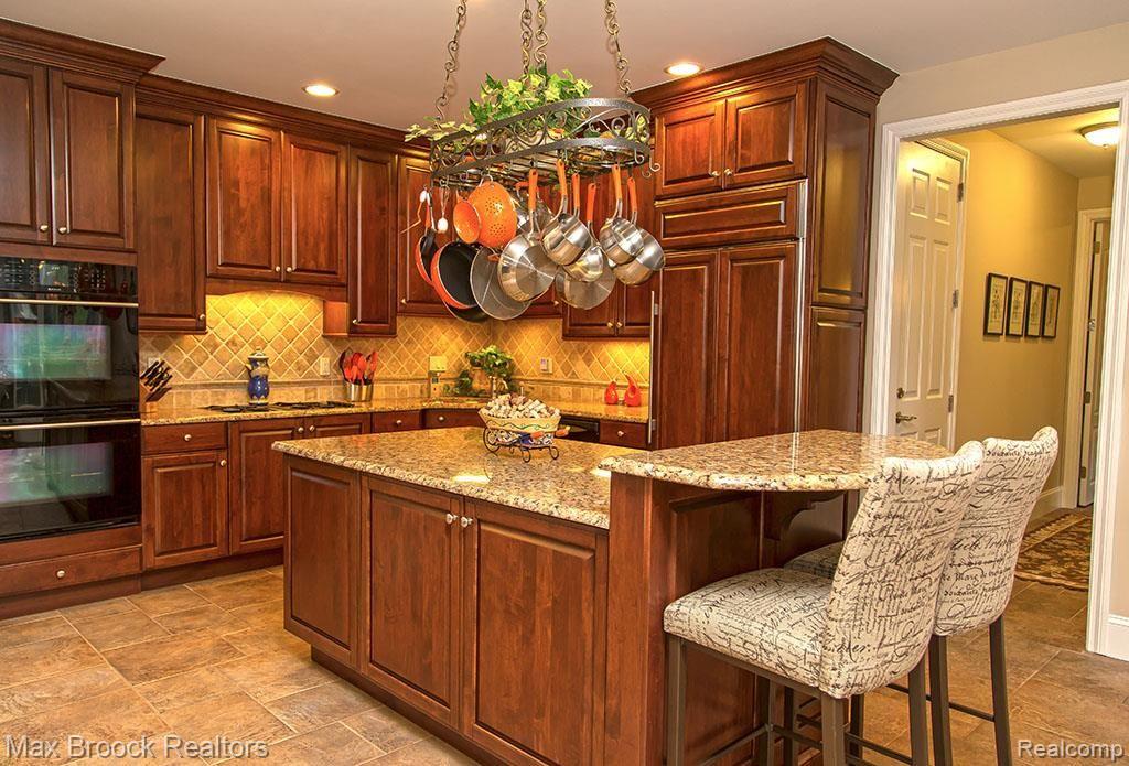 745 Langley Road Rochester, MI 48309 - Photo 5 of 17 IMG_8118rc.jpg