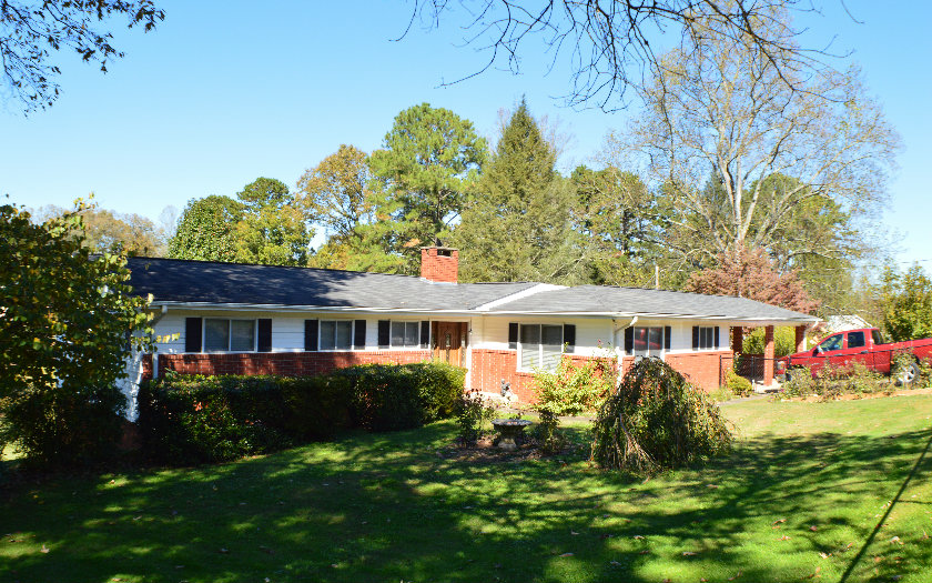 75 Spring Hill Circle Blue Ridge, GA 30513 - Photo 1 of 1 Main View