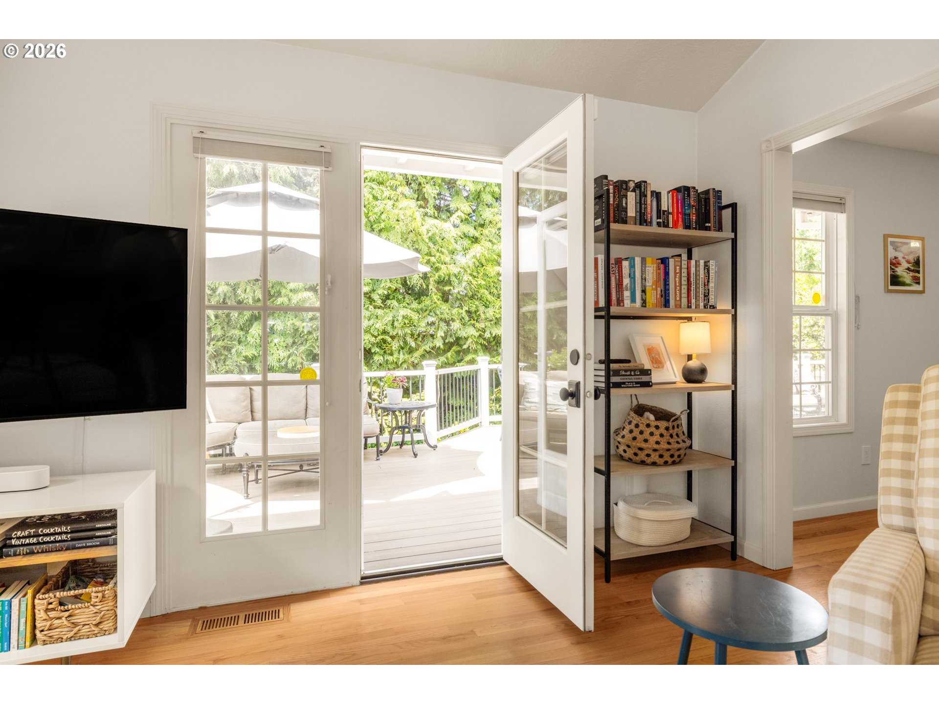 4629 Southwest Carson Street Portland, OR 97219 - Photo 11 of 40 Gallery Image 11