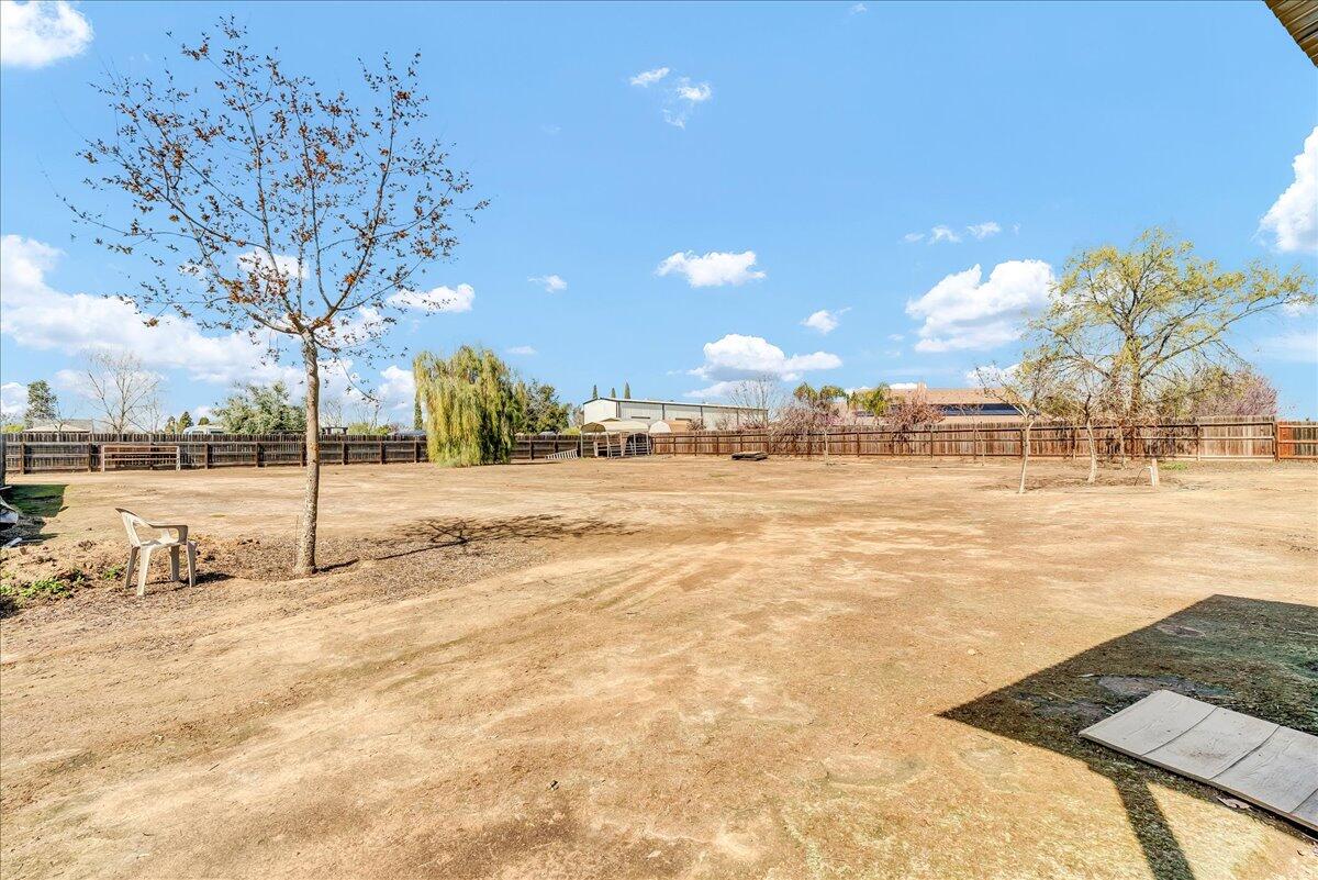 2166 Morris Court Exeter, CA 93221 - Photo 36 of 39 45-45