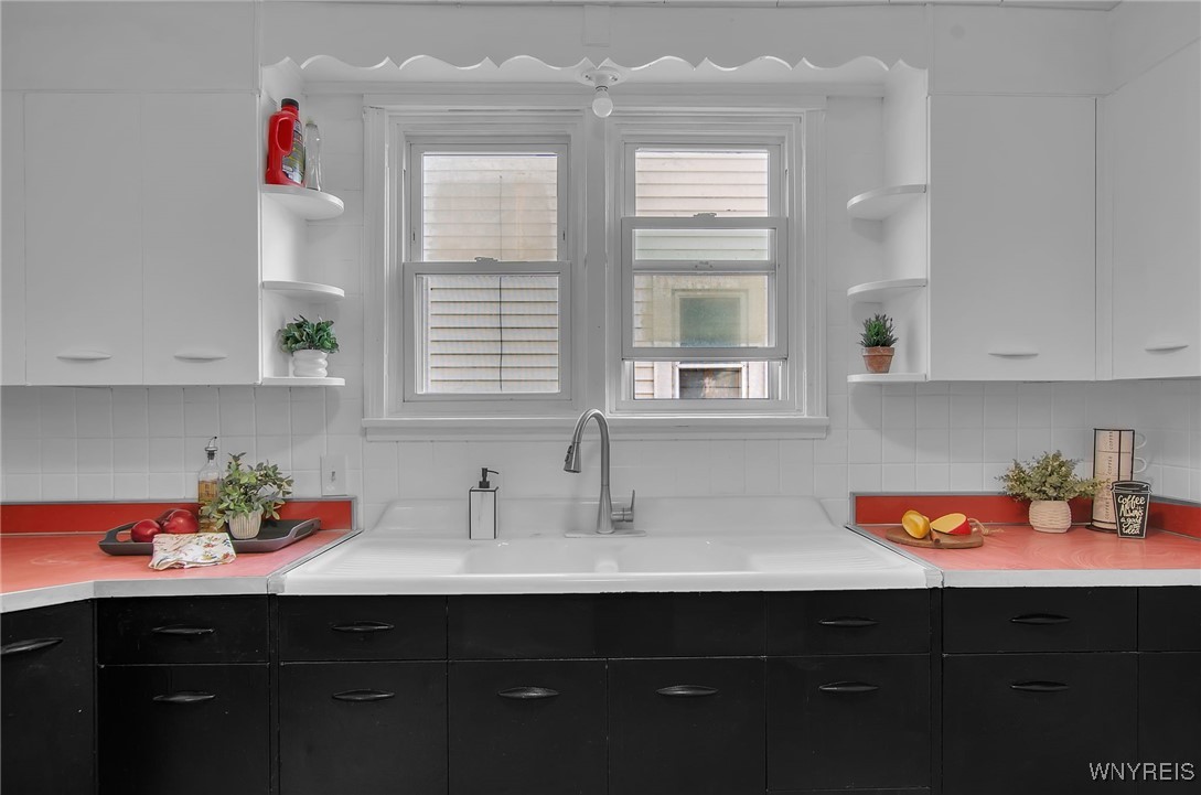 237 Davidson Avenue Buffalo, NY 14215 - Photo 18 of 42