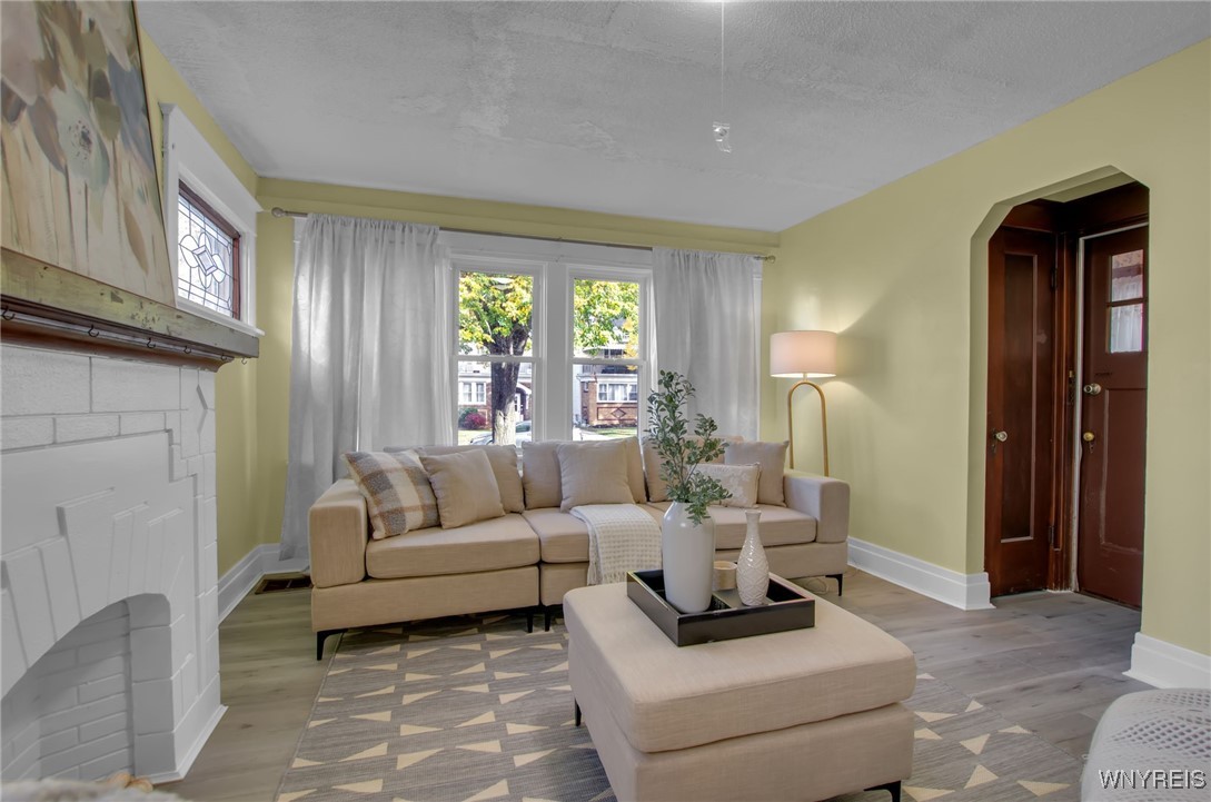 237 Davidson Avenue Buffalo, NY 14215 - Photo 5 of 42