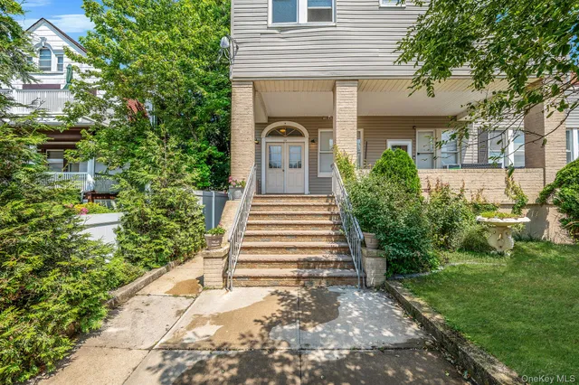 $325,000 | 144 Beach 121st Street, Unit 2A | Rockaway Park