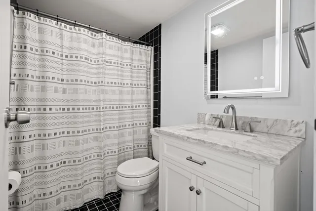 $329,900 | 159 Franklin Street, Unit E6, Stoneham, MA 02180