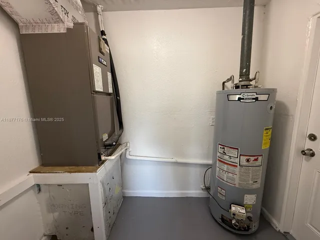 $2,300 | 502 18th Street, West Palm Beach, FL 33407