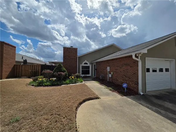 $240,000 | 120 Garden Court, Fayetteville, GA 30215