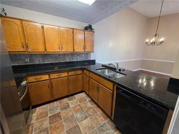 $240,000 | 120 Garden Court, Fayetteville, GA 30215