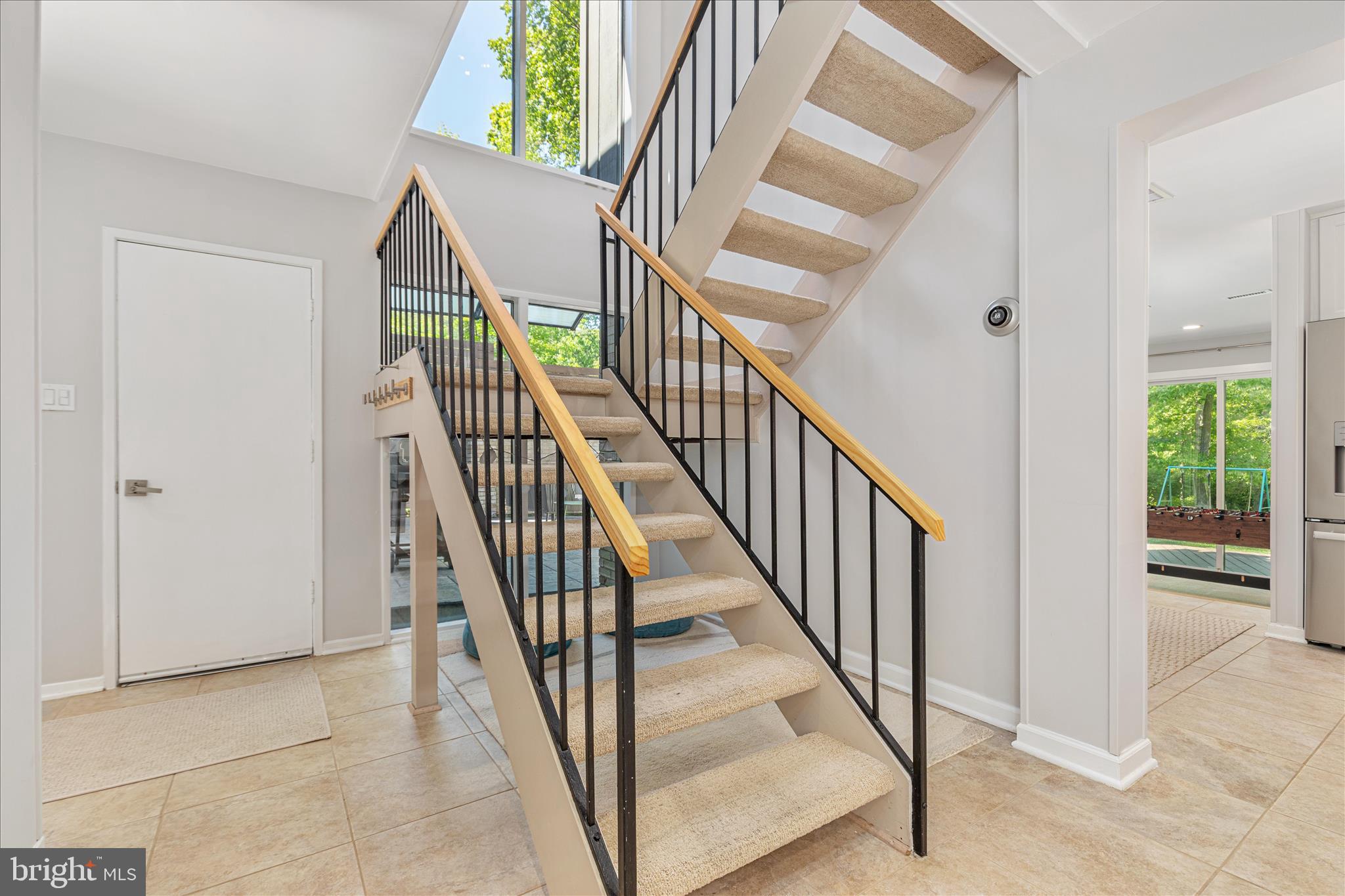 12108 Quorn Lane Reston, VA 20191 - Photo 7 of 91 Entrance Foyer | Main Level
