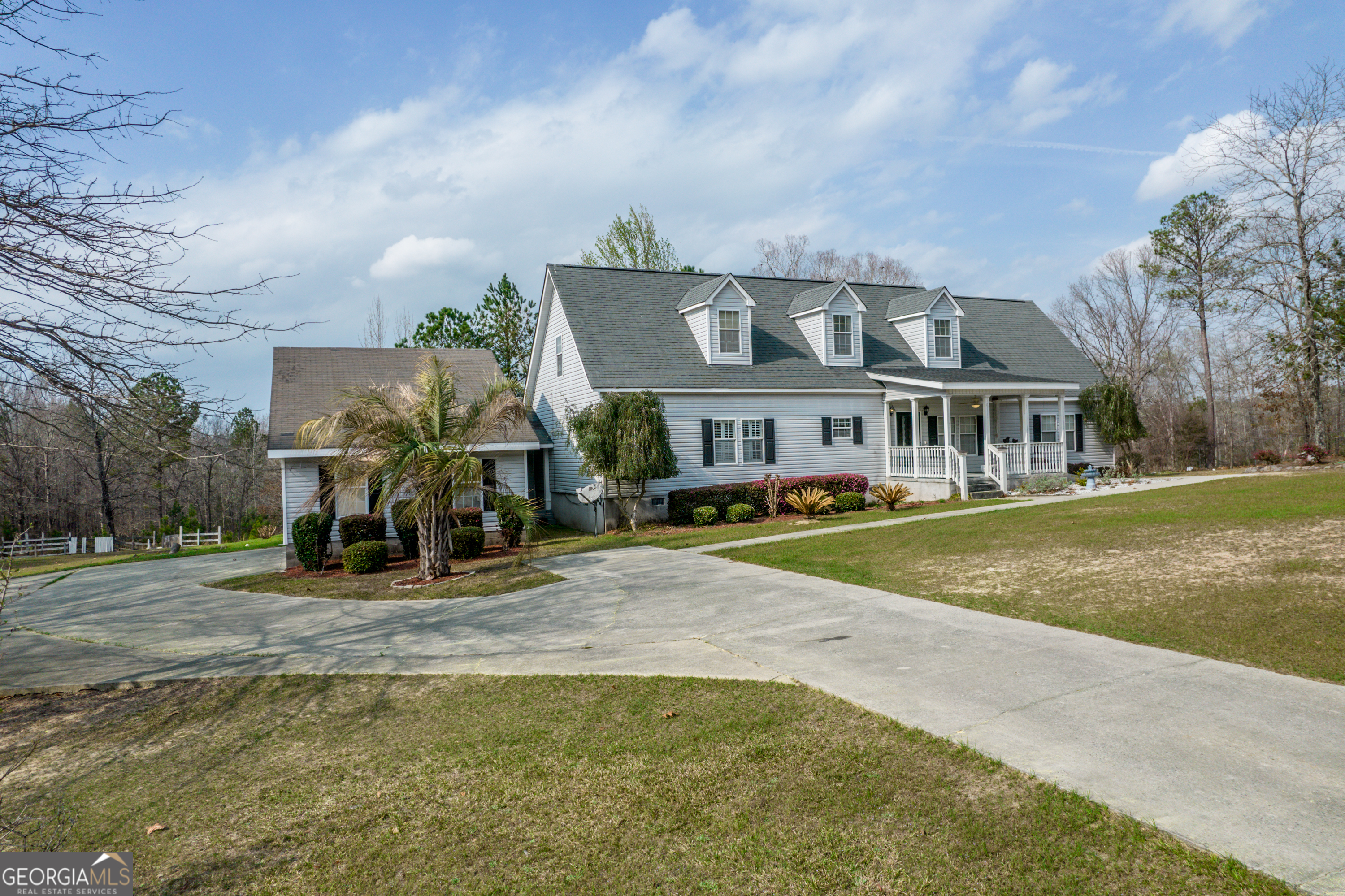 621 Highway 22 Sparta, GA 31087 - Photo 6 of 42 a view of house with outdoor space