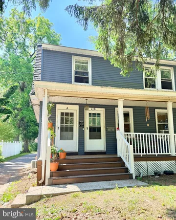 $2,350 | 23 Carlton Avenue, Trenton, NJ 08618