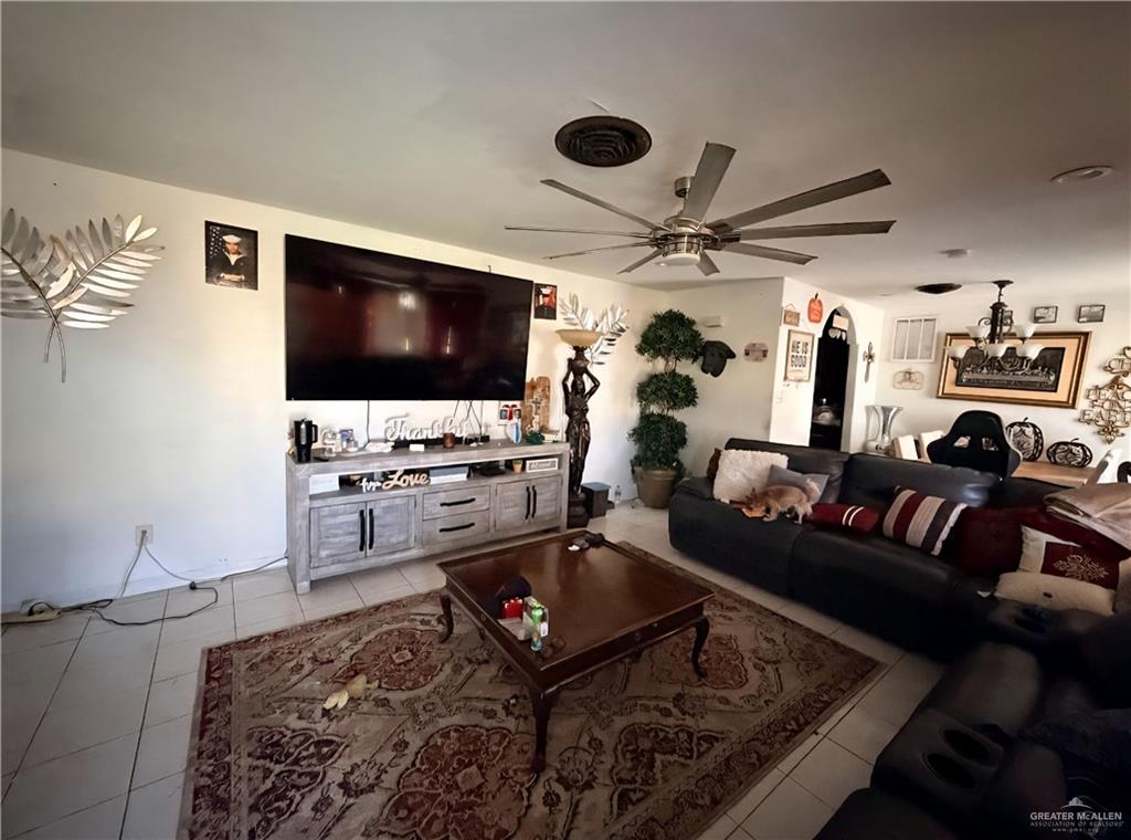 1113 Walnut Avenue McAllen, TX 78501 - Photo 2 of 3