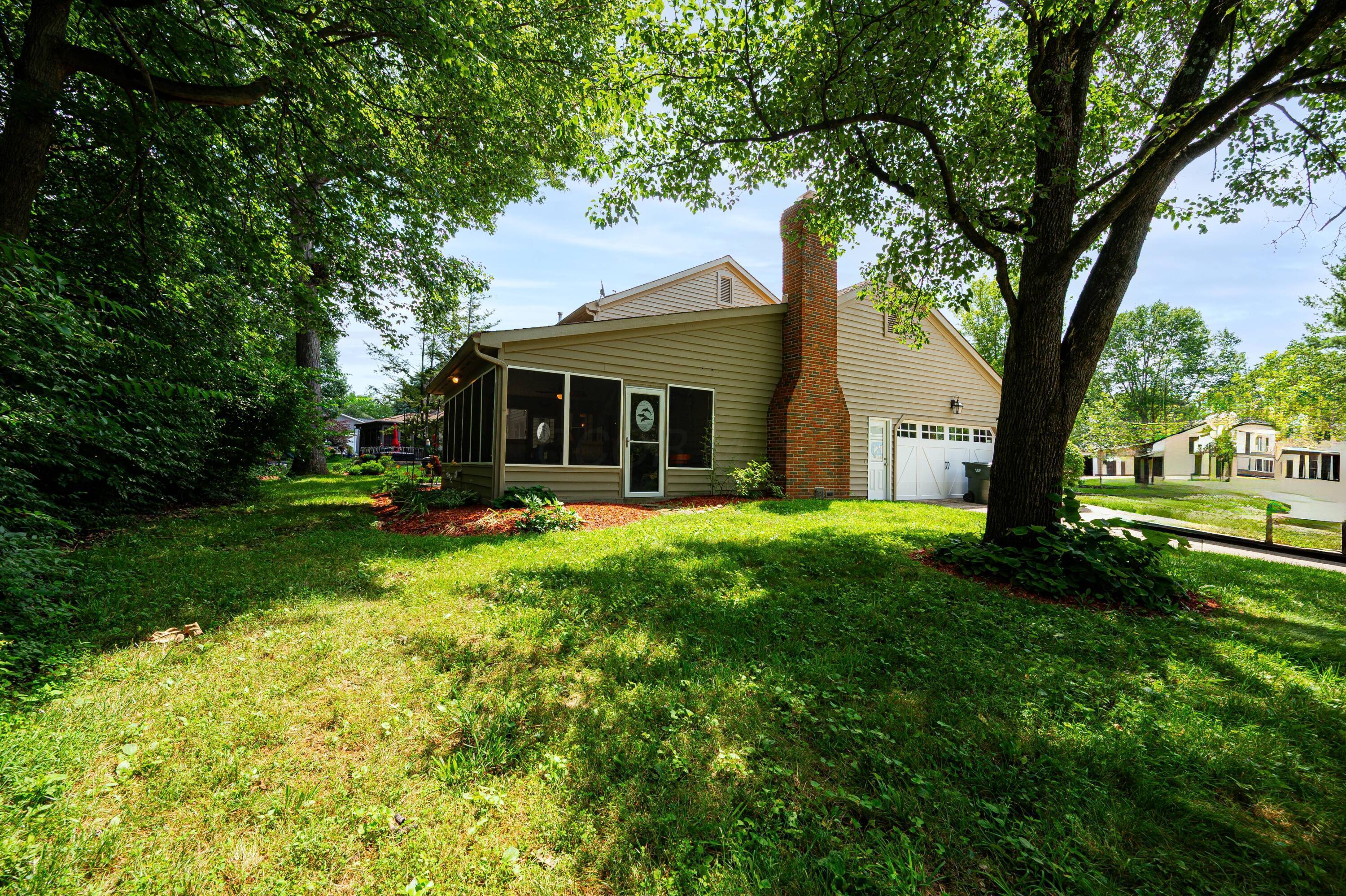 5066 Longrifle Road Westerville, OH 43081 - Photo 50 of 60 Screed Porch