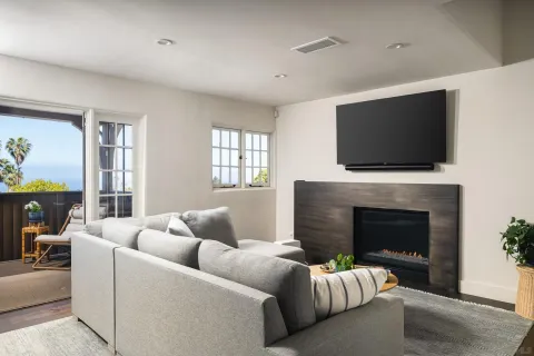 $5,995,000 | 6714 Muirlands Drive, La Jolla, CA 92037