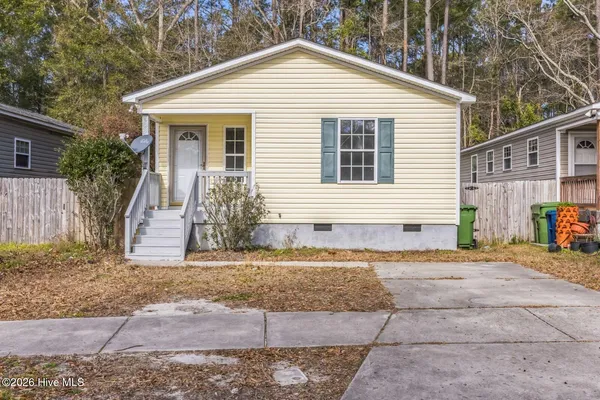$1,400 | 3829 Prices Lane, Wilmington, NC 28405