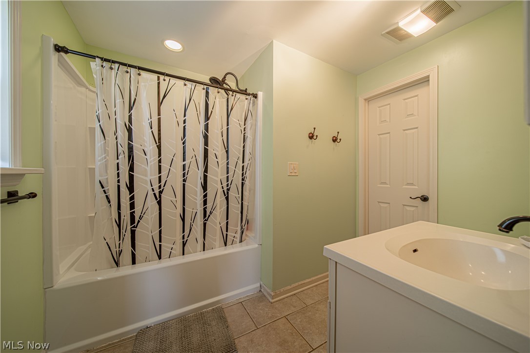 4206 Middle Ridge Road Perry, OH 44081 - Photo 24 of 35 Gallery Image 24