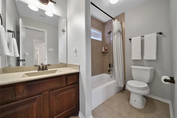$995,000 | 106 Spanish Bay Place, Montgomery, TX 77316