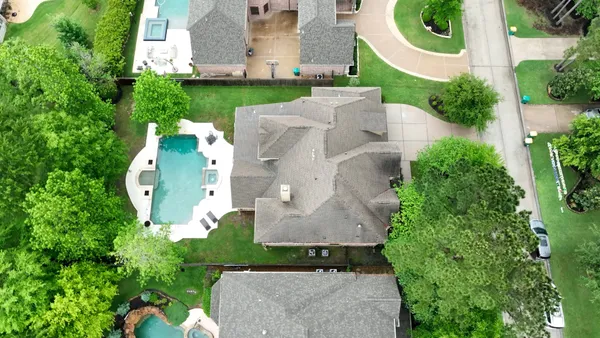 $995,000 | 106 Spanish Bay Place, Montgomery, TX 77316
