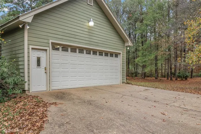 a view of backyard of house