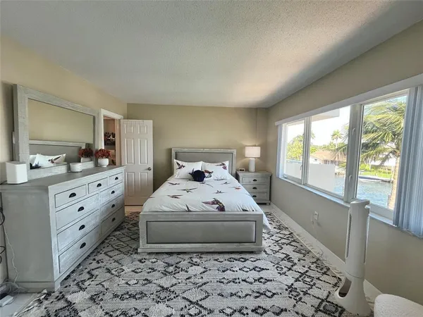$3,400 | 140 Northeast 28th Avenue, Unit 305, Pompano Beach, FL 33062