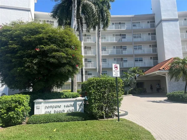 $3,400 | 140 Northeast 28th Avenue, Unit 305, Pompano Beach, FL 33062