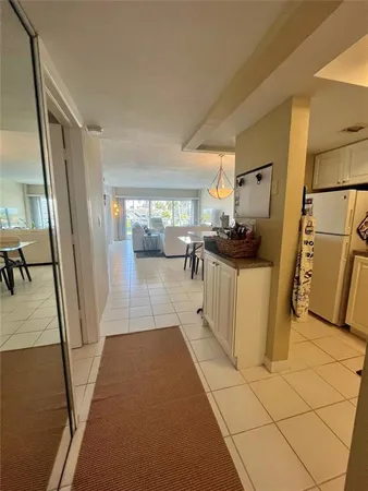$3,400 | 140 Northeast 28th Avenue, Unit 305, Pompano Beach, FL 33062