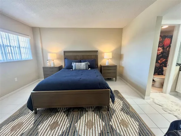 $3,400 | 140 Northeast 28th Avenue, Unit 305, Pompano Beach, FL 33062