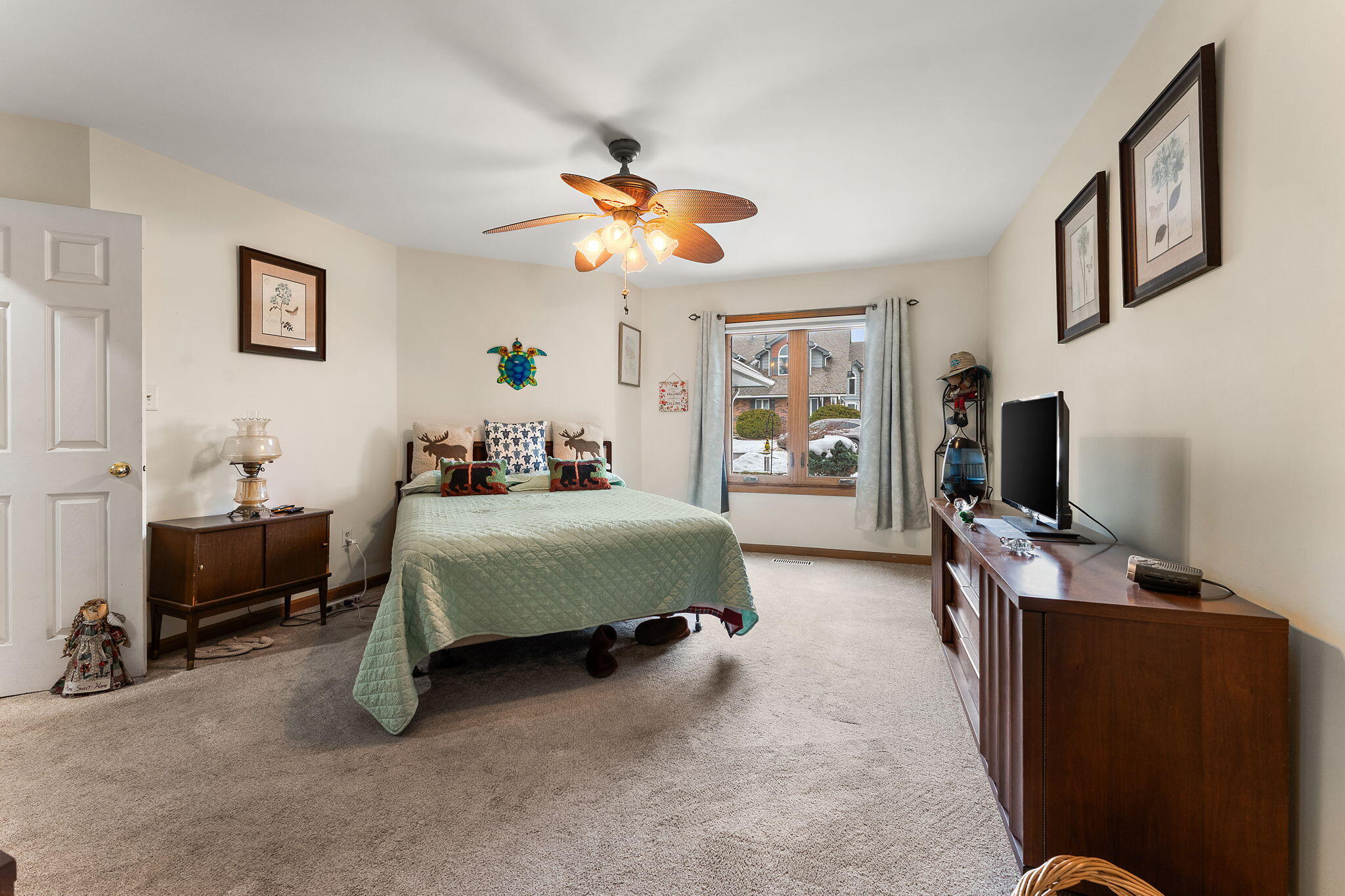 1795 Wedgewood Court Crown Point, IN 46307 - Photo 17 of 29 2048x1365