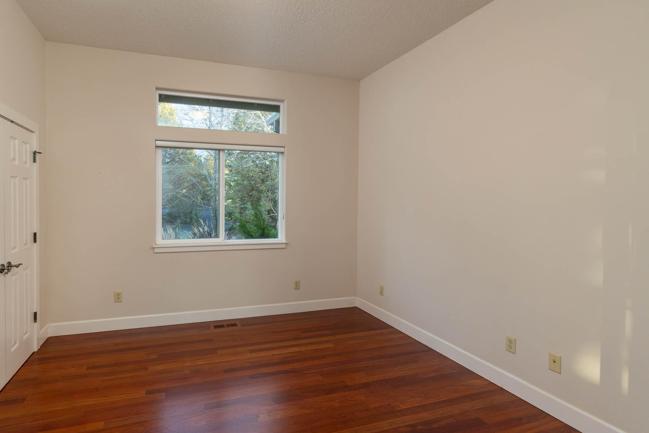 6904 Southwest Joshua Court Powell Butte, OR 97753 - Photo 24 of 70 6904 SW Joshua Ct_0114
