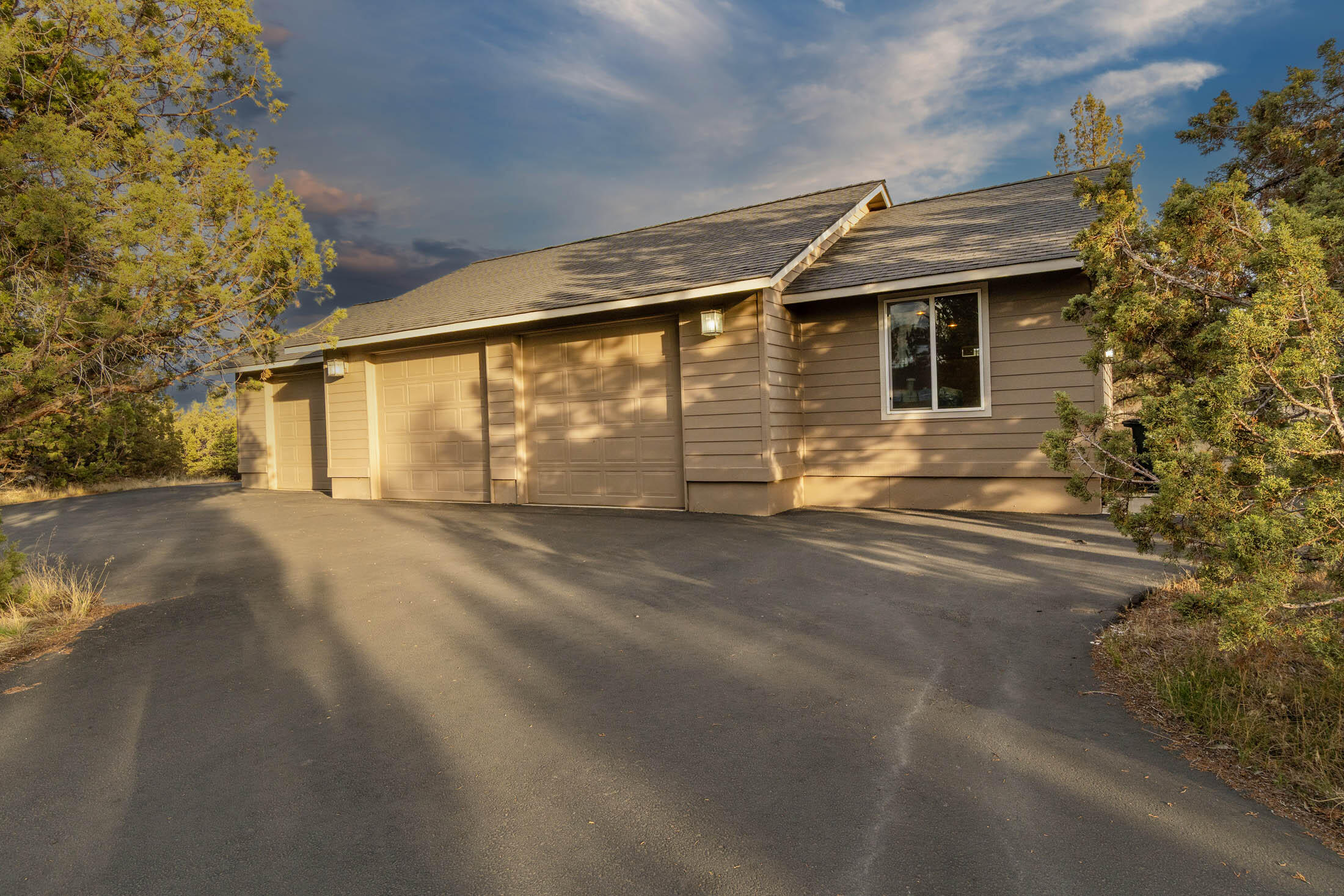 6904 Southwest Joshua Court Powell Butte, OR 97753 - Photo 38 of 70 6904 SW Joshua Ct_0060