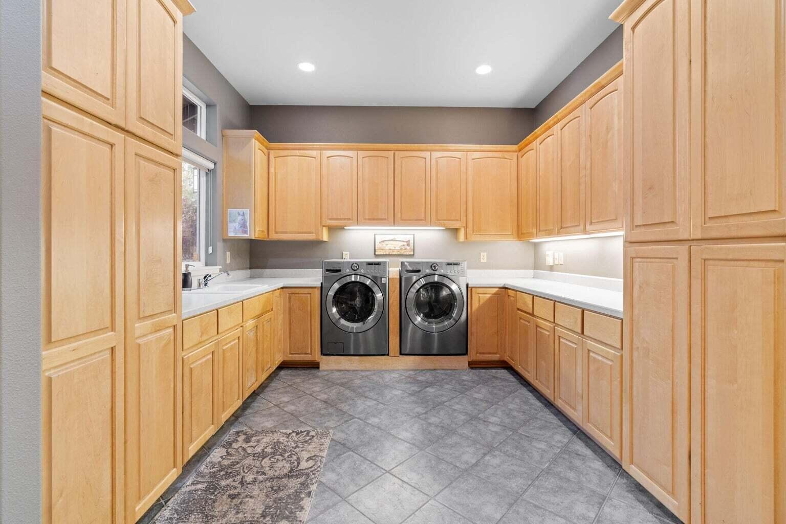 6904 Southwest Joshua Court Powell Butte, OR 97753 - Photo 63 of 70 20250516155523660596000000-o